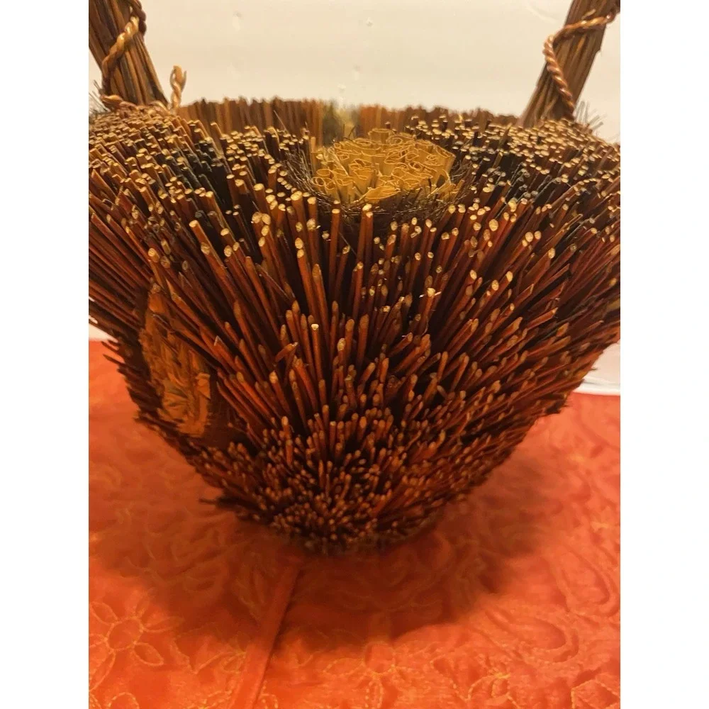 Vintage Handmade Pine Needle Basket‎ Medium Decorative Straw Dark Light Folk Art